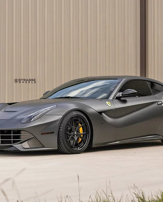 Фото дисков SM5R Deep Concave FS Черный сатин на Ferrari F12