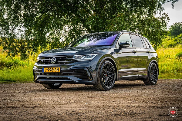 Фото дисков Vossen EVO-2 Черный сатин на Volkswagen Tiguan II