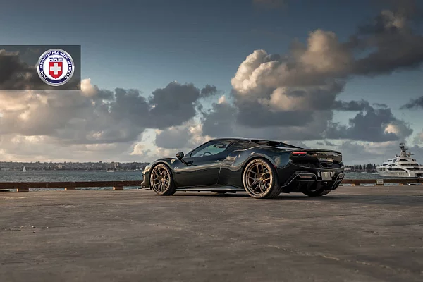 Фото дисков HRE R101 Lightweight Глянцевое темное золото на Ferrari 296