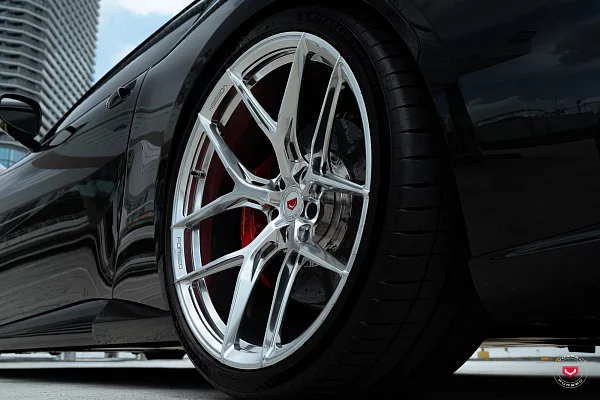 Фото дисков Vossen S21-01 Полированный лак на Ferrari GTC4Lusso