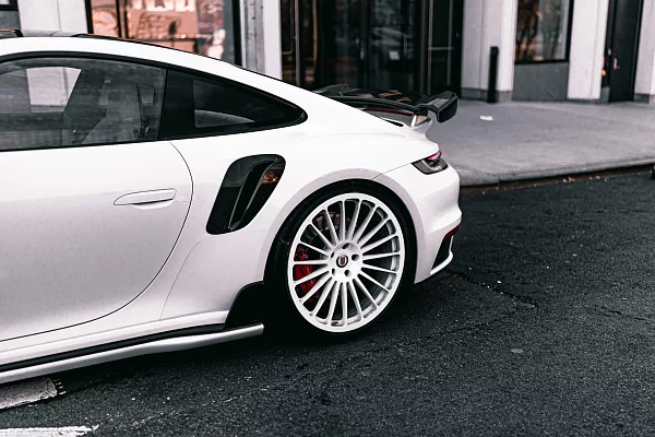 Фото дисков HRE 309M Белый глянец на Porsche 911 VIII