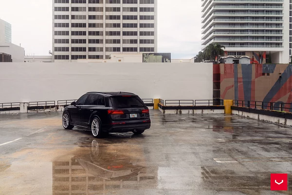 Фото дисков Vossen HFX-2 (5-Lug) Серебро на Audi Q7 (4M)