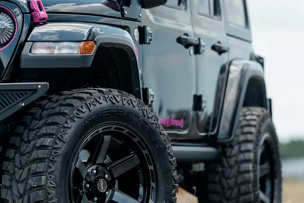 Фото дисков 4PLAY 4P63 Черный глянец на Jeep Wrangler IV (JL)