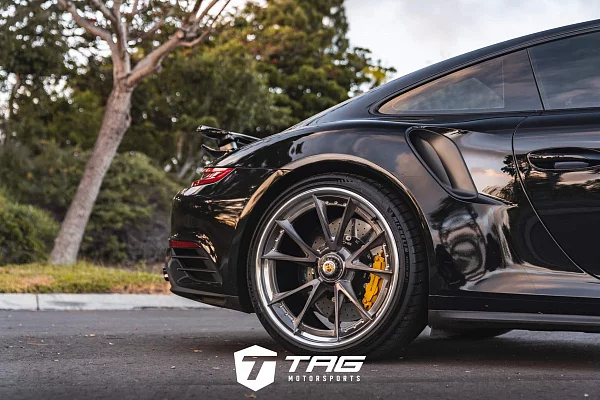 Фото дисков HRE S204 Глянцевый темный лак на Porsche 911 VII