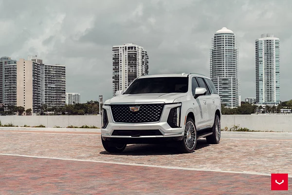 Фото дисков Vossen HF-8 Глянцевый лак на Cadillac Escalade V