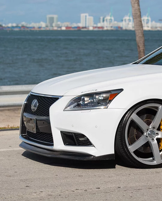 Фото дисков CV3 Серебро на Lexus LS IV