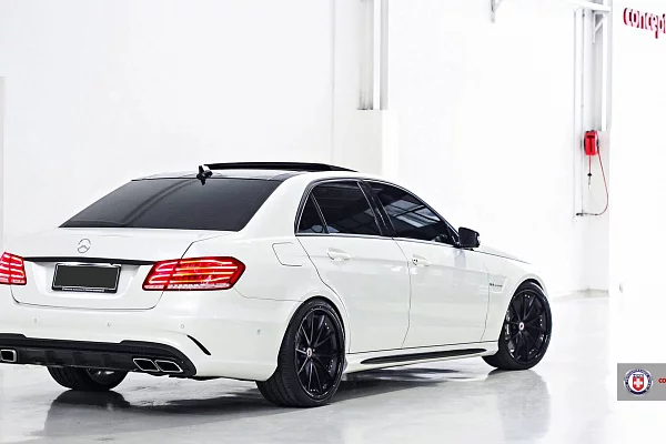 Фото дисков HRE S204 Черный сатин на Mercedes-Benz E-Class (W212, S212, C207)
