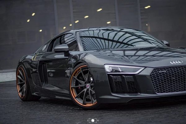 Фото дисков HRE S204 Сатиновый графит на Audi R8 (4S)