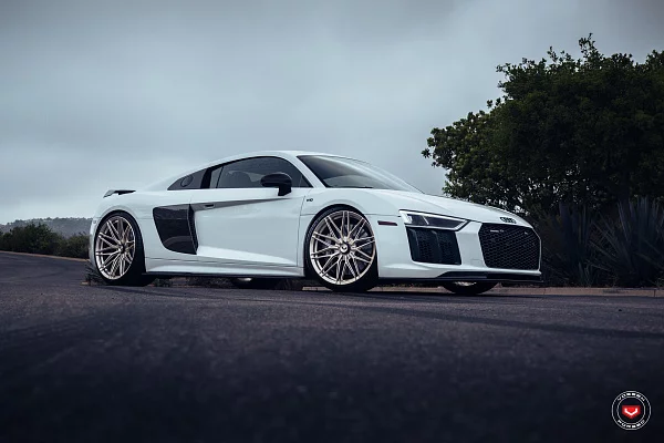 Фото дисков Vossen VPS-4 Глянцевая шампань на Audi R8 (4S)