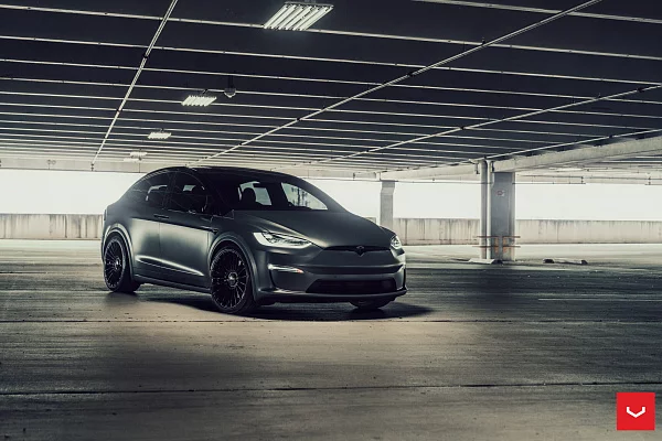 Фото дисков Vossen HF-8 Черный глянец на Tesla Model X
