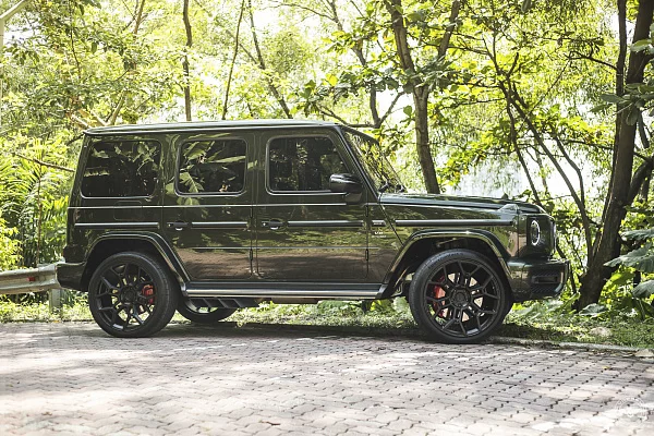 Фото дисков Vossen UV-4 Черный сатин на Mercedes-Benz G-Class III