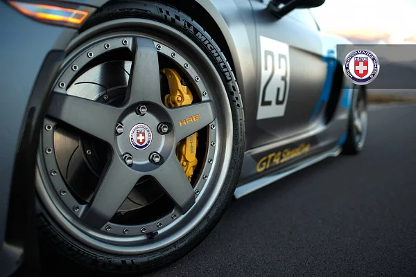 Фото дисков HRE C105 Матовый графит на Porsche Cayman II