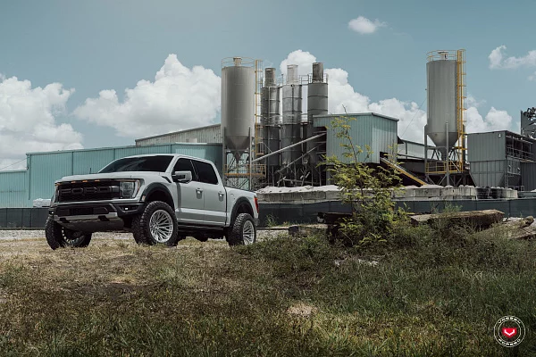 Фото дисков Vossen VFX-04 Глянцевый лак на Ford F-150 XIV
