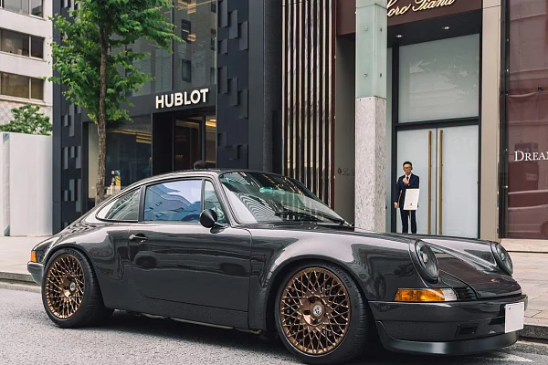 Фото дисков HRE 501M Глянцевая бронза на Porsche 911 III