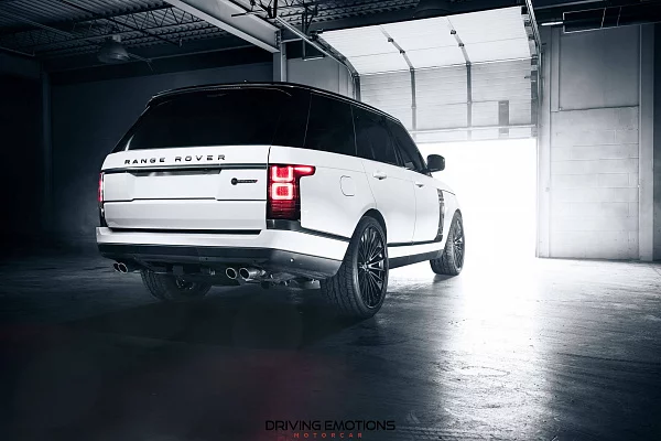 Фото дисков HRE S209 Черный сатин на Range Rover IV
