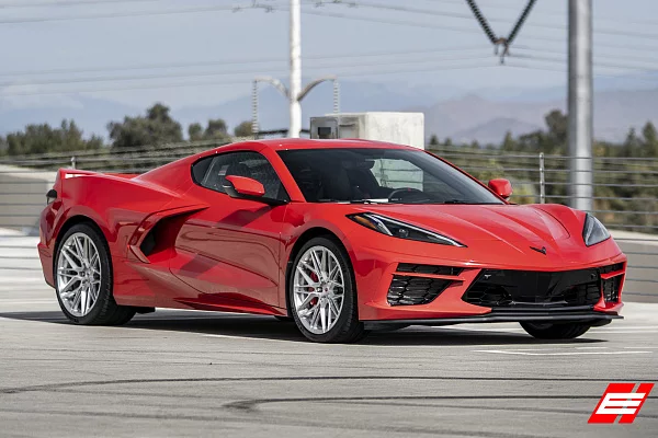 Фото дисков Vossen EVO-5 Глянцевый лак на Chevrolet Corvette C8