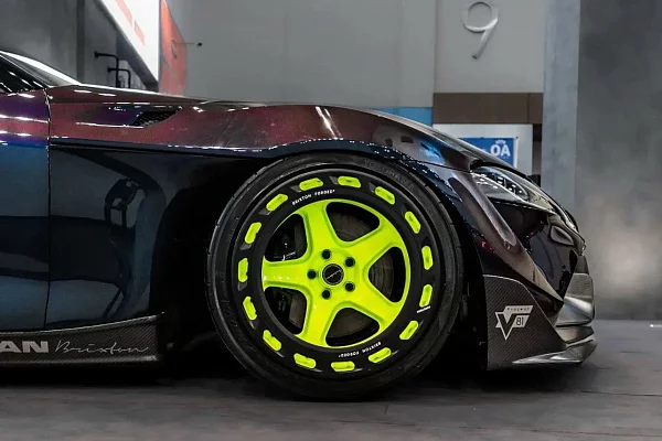 Custom Toyota Supra MKV