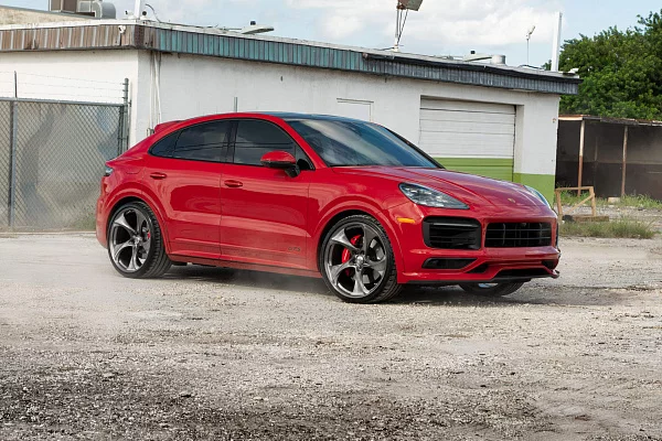 Фото дисков HRE 522M Глянцевый тонированный лак на Porsche Cayenne III