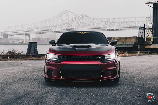 Фото дисков Vossen CG-204 Глянцевое золото на Dodge Charger VII