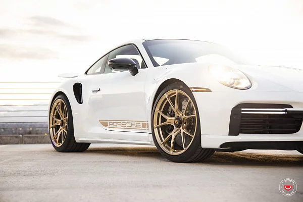 Фото дисков Vossen RS19 Глянцевое золото на Porsche 911 VIII