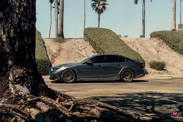 Фото дисков Vossen VPS-4 Сатиновая бронза на BMW 5/M5 (G60/G90)