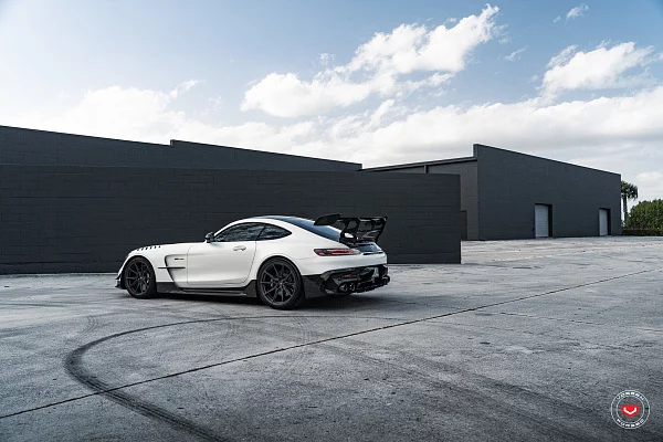 Фото дисков Vossen EVO-2R Черный сатин на Mercedes-Benz AMG GT I