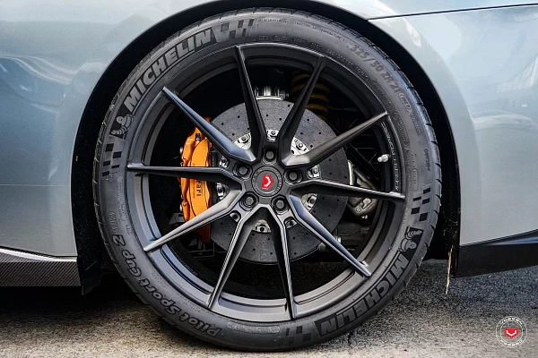 Фото дисков Vossen EVO-2 Черный сатин на Ferrari GTC4Lusso