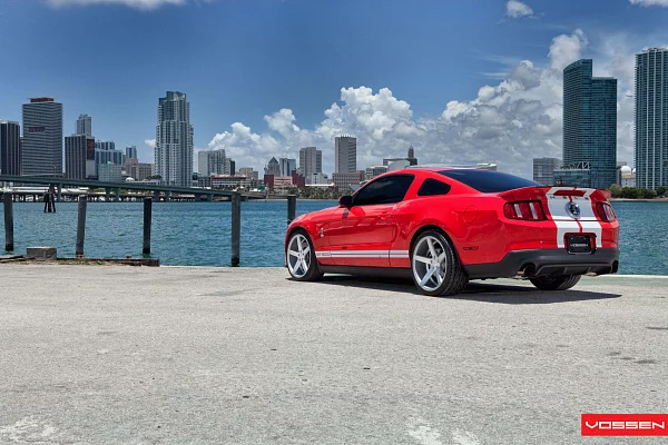 Фото дисков Vossen CV3 Серебро на Ford Mustang V