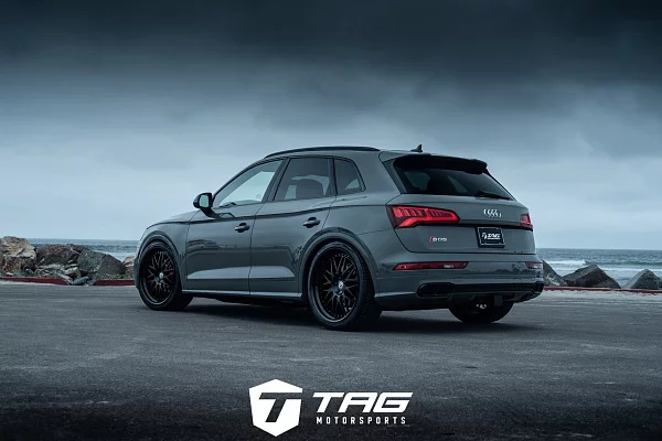 Фото дисков HRE 540C Черный сатин на Audi Q5 (FY)