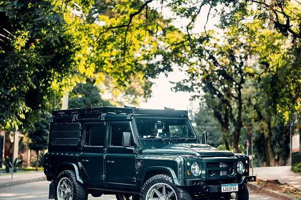 Фото дисков HRE HD188 Глянцевый тонированный лак на Land Rover Defender I