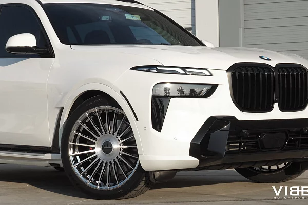 Фото дисков Vossen HF-8 Глянцевый лак на BMW X7 (G07)