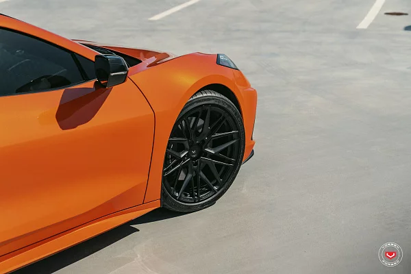 Фото дисков Vossen EVO-5 Черный сатин на Chevrolet Corvette C8