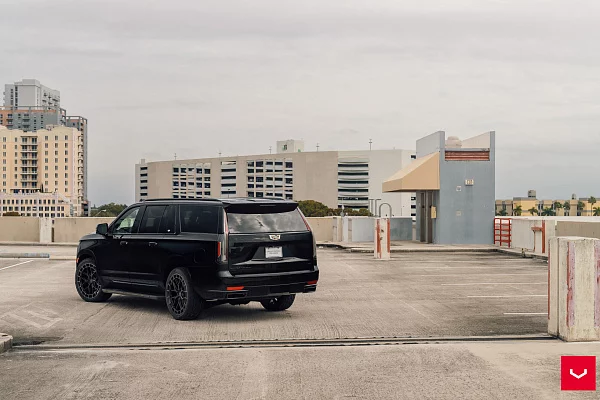 Фото дисков Vossen HFX-1 (6-Lug) Черный глянец на Cadillac Escalade V