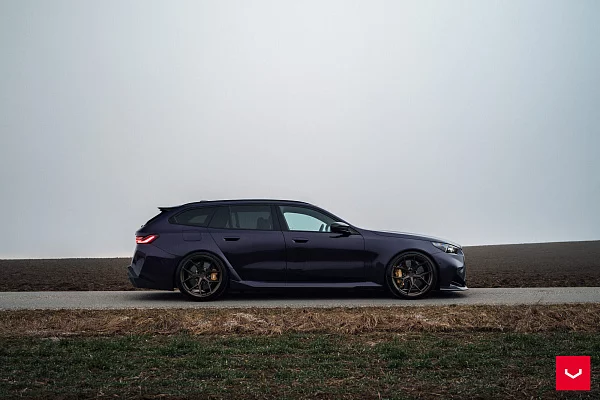 Фото дисков Vossen HF-9 Сатиновая темная бронза на BMW 5/M5 (G60/G90)