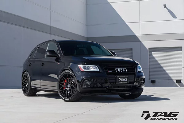 Фото дисков HRE 300M Черный сатин на Audi Q5 (8R)