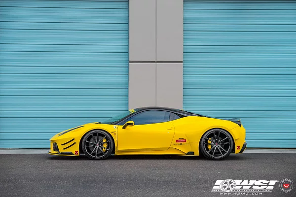 Фото дисков Vossen CG-203 Черный глянец на Ferrari 458