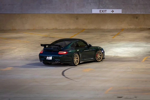 Фото дисков HRE FF01 Сатиновое золото на Porsche 911 VI