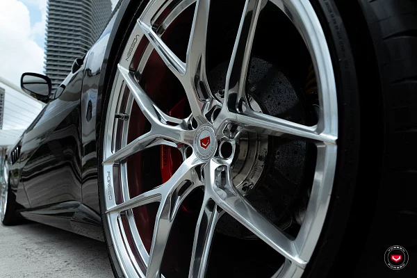 Фото дисков Vossen S21-01 Полированный лак на Ferrari GTC4Lusso