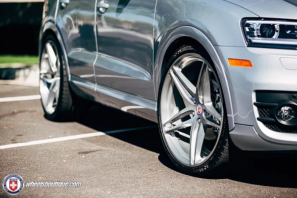 Фото дисков HRE P107 Глянцевый тонированный лак на Audi Q3 (8U)