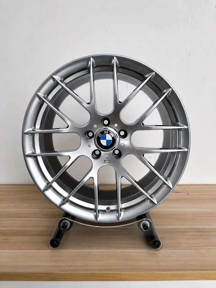 19" диски в дизайне BMW 359M и окрасе Hyper Silver
