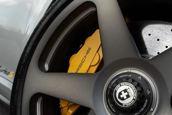 Фото дисков HRE 305M Сатиновый темный лак на Porsche 911 VIII