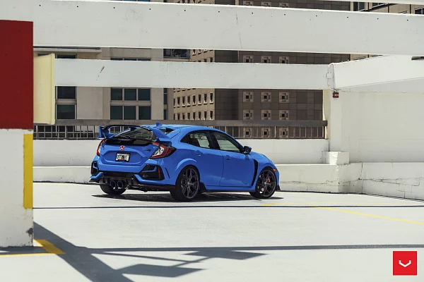 Фото дисков Vossen HF-5 Сатиновый графит на Honda Civic Type R FK8