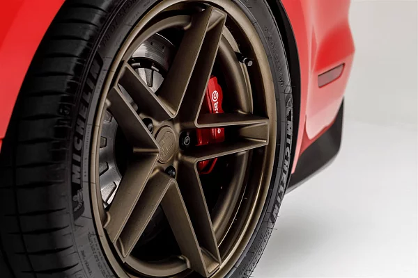 Фото дисков HRE G-Code Сатиновая темная бронза на Ford Mustang VI
