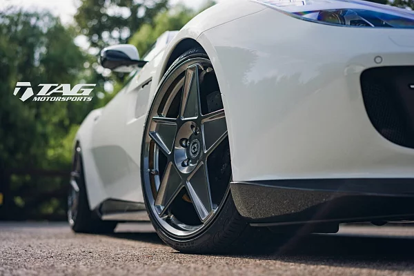 Фото дисков HRE 505M Глянцевый темный лак на Ferrari California