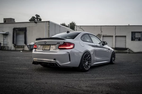 Фото дисков Rotiform OZR Сатиновый графит на BMW 2/M2 (F22/F87)